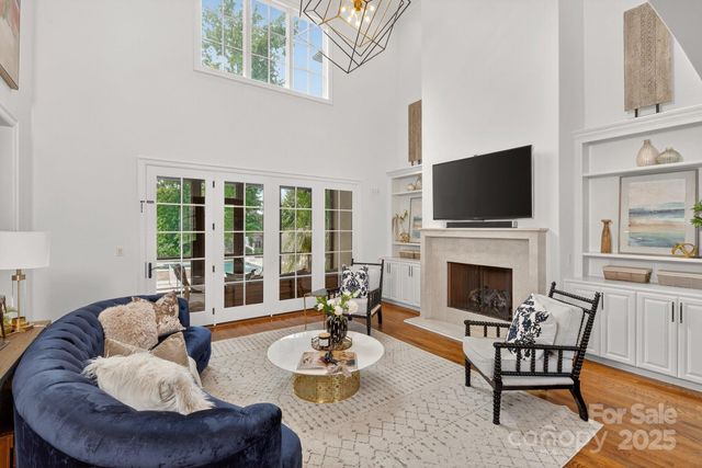 8021 Skye Lochs Drive, Waxhaw, NC 28173