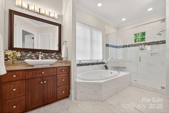 8021 Skye Lochs Drive, Waxhaw, NC 28173