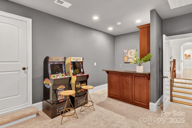 8021 Skye Lochs Drive, Waxhaw, NC 28173