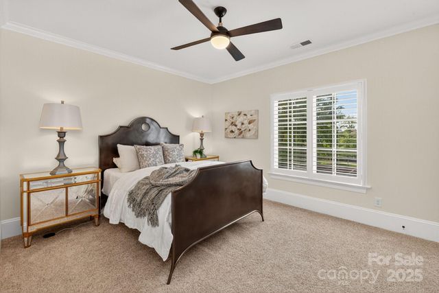 8021 Skye Lochs Drive, Waxhaw, NC 28173