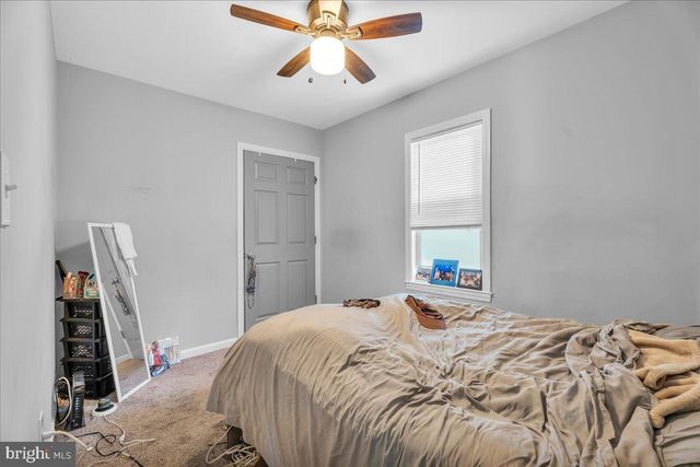 315 N FORKLANDING RD, Maple Shade, NJ 08052