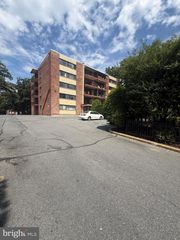 8308 FLOWER AVE #401, Takoma Park, MD 20912