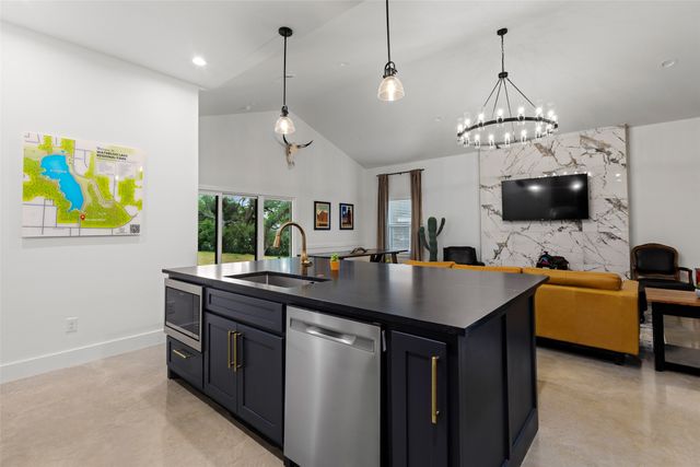 1832 S Park Avenue, Denison, TX 75020