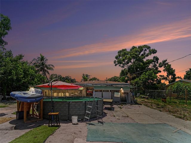 2839 19TH STREET W, Bradenton, FL 34205