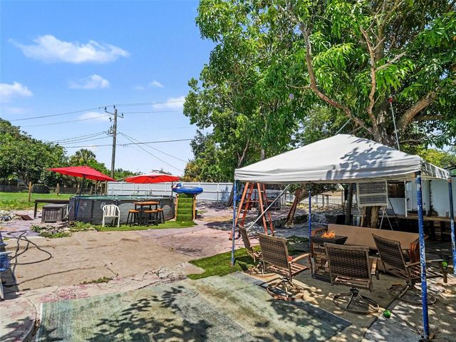 2839 19TH STREET W, Bradenton, FL 34205