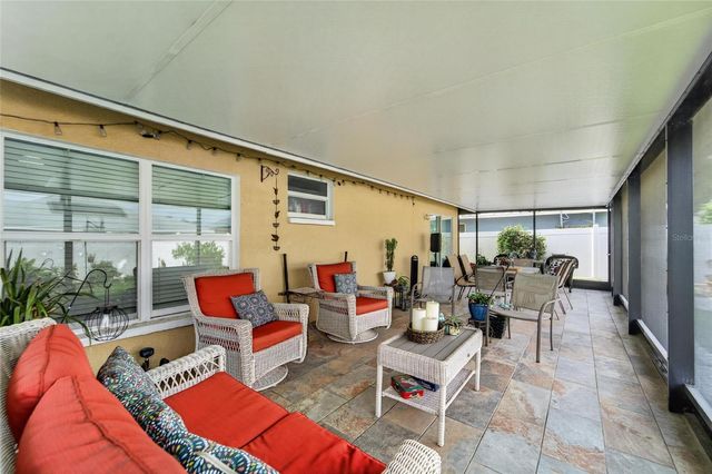 15428 FLORIDA BREEZE LOOP, Wimauma, FL 33598
