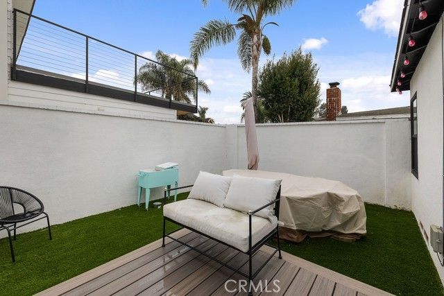 236 Camellia Lane, Costa Mesa, CA 92627