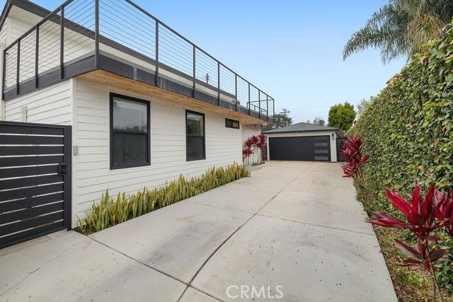 236 Camellia Lane, Costa Mesa, CA 92627