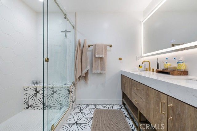 236 Camellia Lane, Costa Mesa, CA 92627