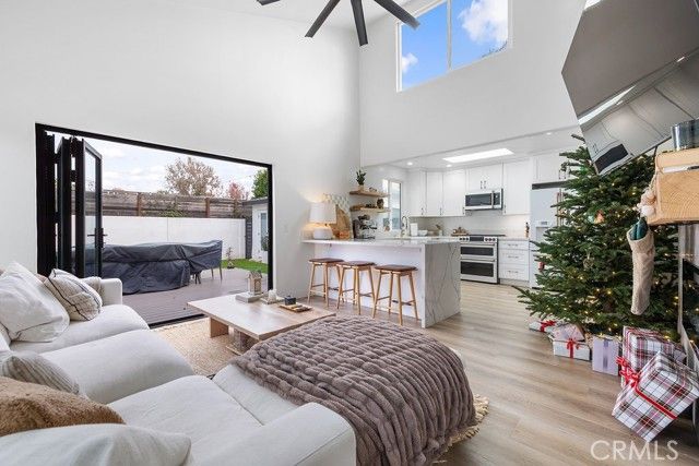 236 Camellia Lane, Costa Mesa, CA 92627