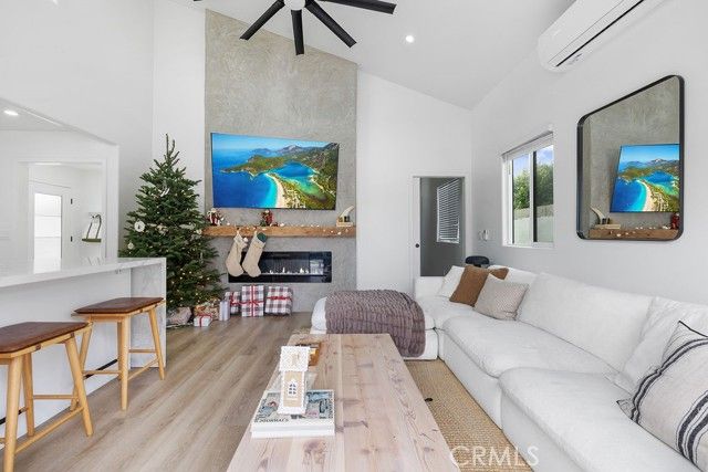 236 Camellia Lane, Costa Mesa, CA 92627