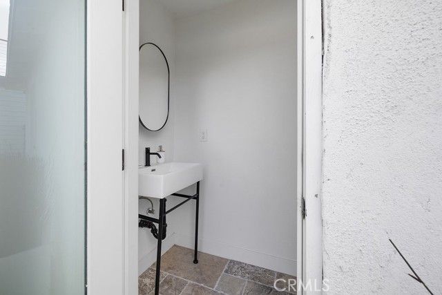 236 Camellia Lane, Costa Mesa, CA 92627