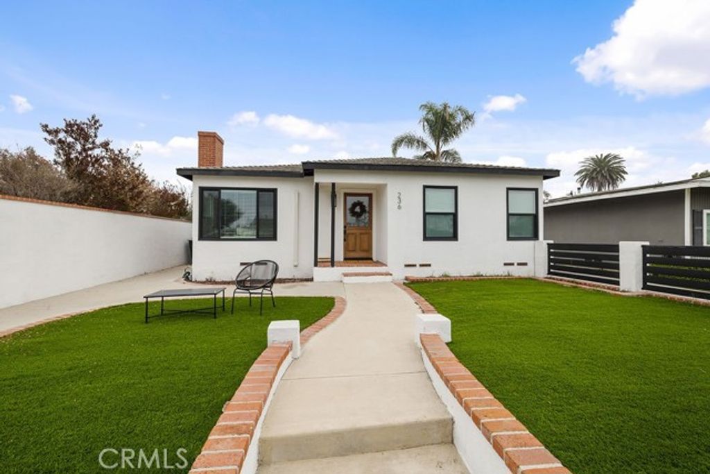 236 Camellia Lane, Costa Mesa, CA 92627