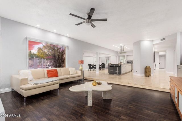 5620 N Casa Blanca Drive, Paradise Valley, AZ 85253