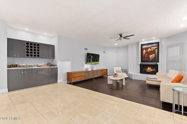 5620 N Casa Blanca Drive, Paradise Valley, AZ 85253