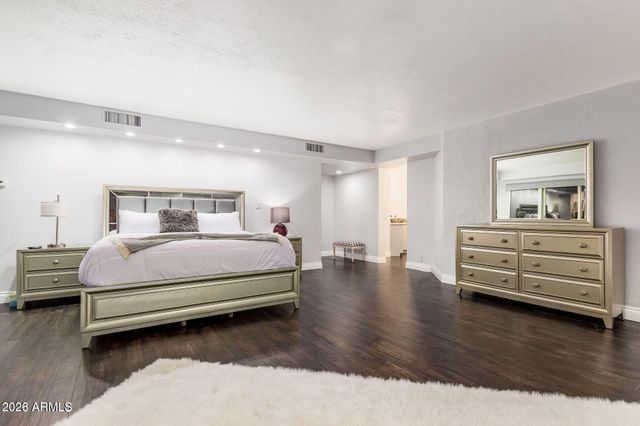 5620 N Casa Blanca Drive, Paradise Valley, AZ 85253