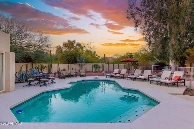5620 N Casa Blanca Drive, Paradise Valley, AZ 85253