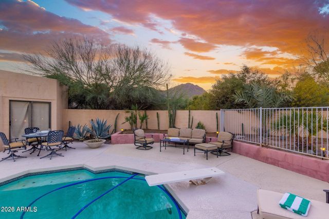 5620 N Casa Blanca Drive, Paradise Valley, AZ 85253