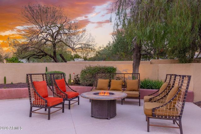 5620 N Casa Blanca Drive, Paradise Valley, AZ 85253