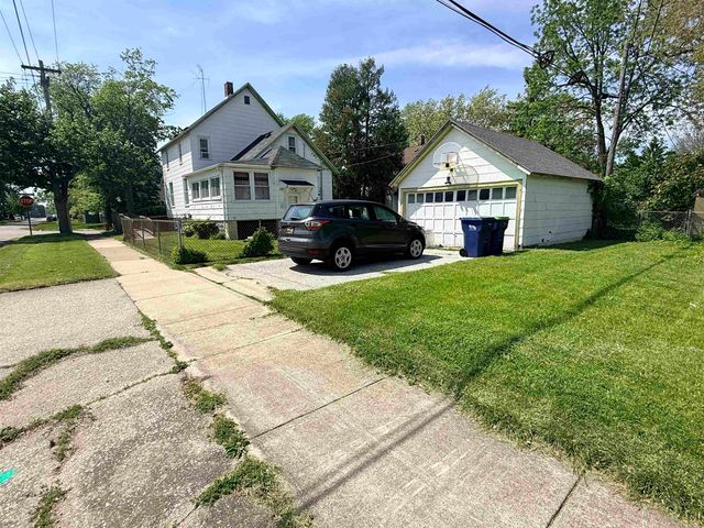 225 Ingraham Street, Bay City, MI 48708
