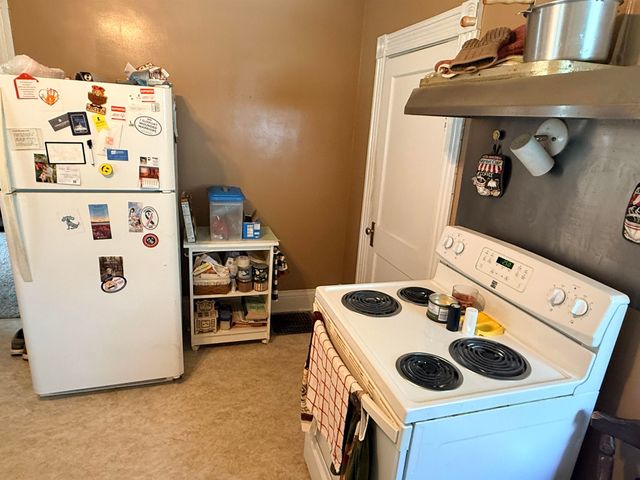 225 Ingraham Street, Bay City, MI 48708