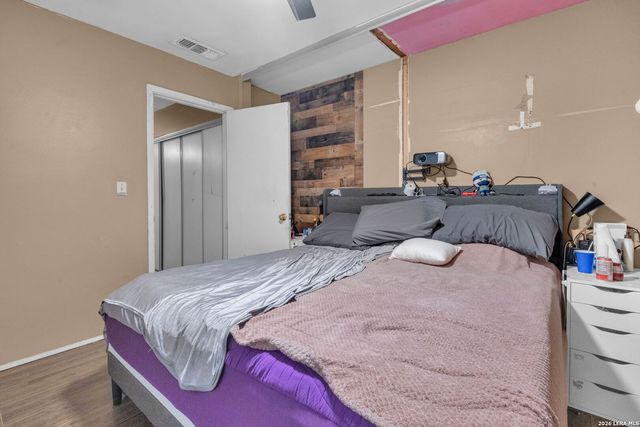 5858 Castle Hunt, San Antonio, TX 78218