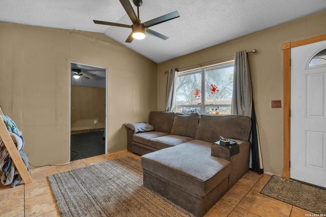 5858 Castle Hunt, San Antonio, TX 78218