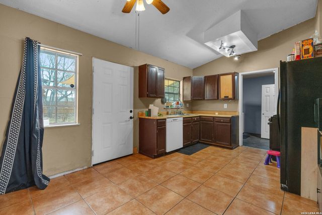 5858 Castle Hunt, San Antonio, TX 78218