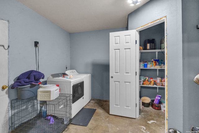 5858 Castle Hunt, San Antonio, TX 78218