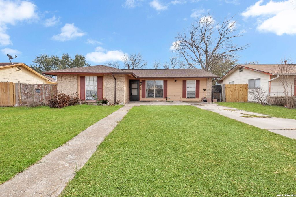 5858 Castle Hunt, San Antonio, TX 78218