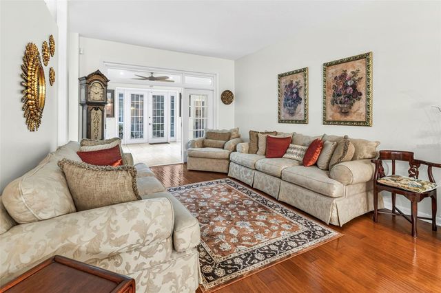 28 CAMELOT RIDGE DRIVE, Brandon, FL 33511