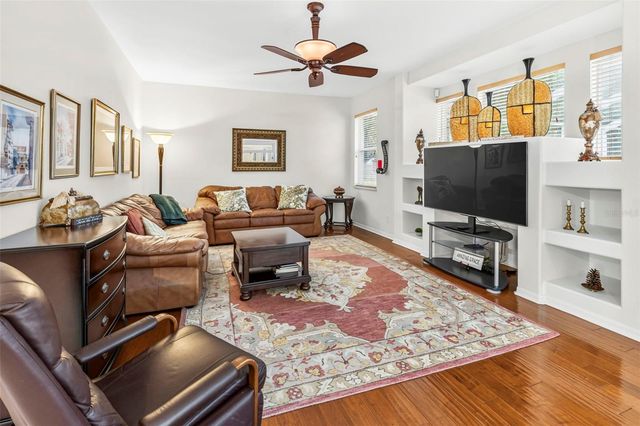 28 CAMELOT RIDGE DRIVE, Brandon, FL 33511