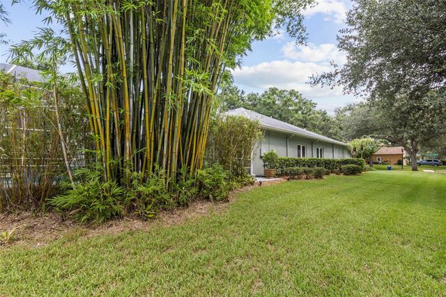 28 CAMELOT RIDGE DRIVE, Brandon, FL 33511