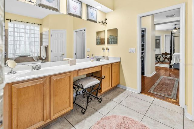 28 CAMELOT RIDGE DRIVE, Brandon, FL 33511
