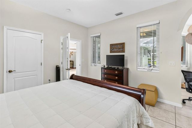 28 CAMELOT RIDGE DRIVE, Brandon, FL 33511