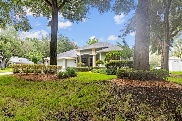 28 CAMELOT RIDGE DRIVE, Brandon, FL 33511
