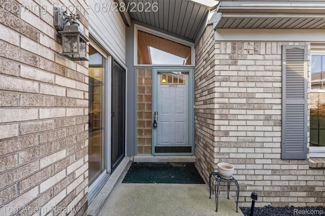 14430 Cove Creek Court, Shelby Charter Township, MI 48315