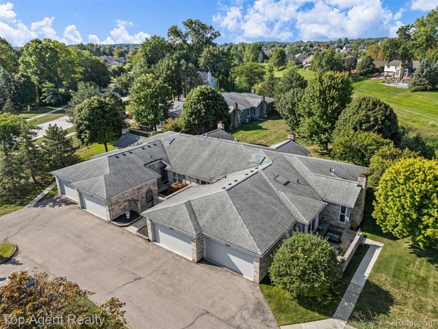 14430 Cove Creek Court, Shelby Charter Township, MI 48315
