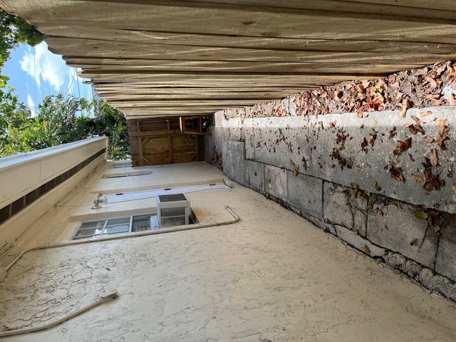 1025 N H Street, Lake Worth Beach, FL 33460