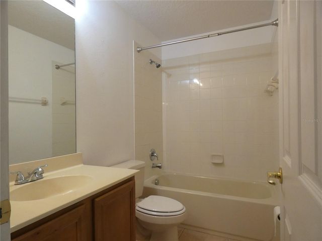 2111 RETREAT VIEW CIRCLE, Sanford, FL 32771