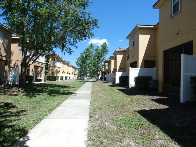 2111 RETREAT VIEW CIRCLE, Sanford, FL 32771