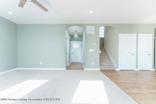 15277 Sherwood Lane, Lansing, MI 48906