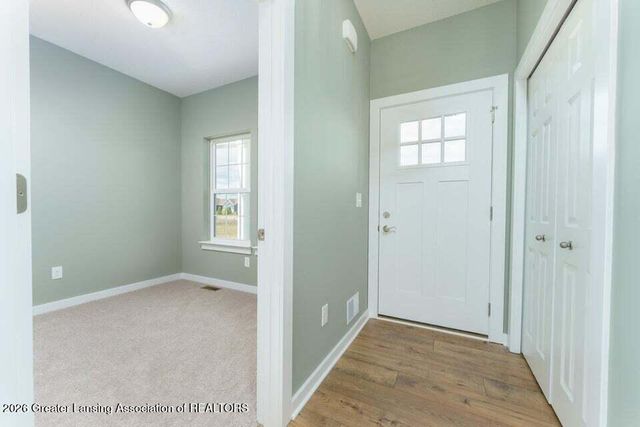 15277 Sherwood Lane, Lansing, MI 48906
