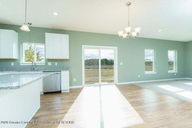 15277 Sherwood Lane, Lansing, MI 48906