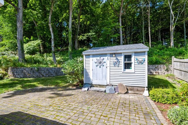 64 Locust St, Danvers, MA 01923