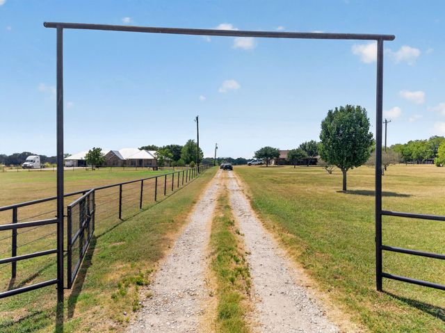 8023 Fm 429, Kaufman, TX 75142