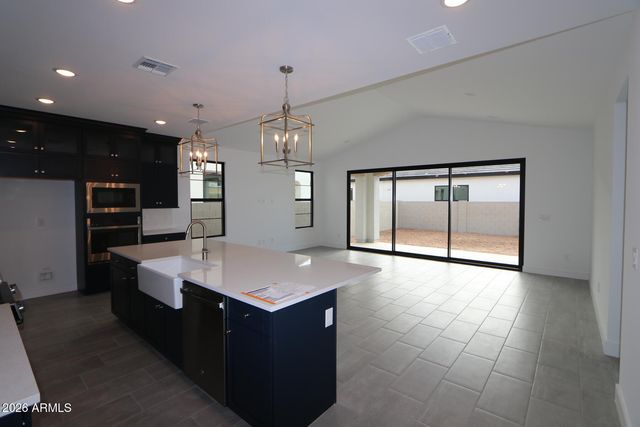 1063 E ZION Way, Chandler, AZ 85249