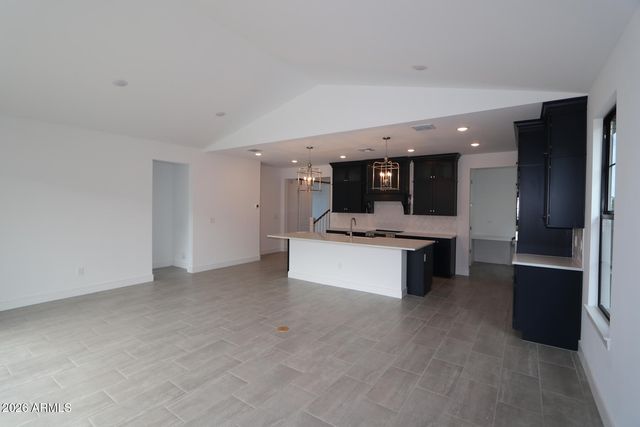 1063 E ZION Way, Chandler, AZ 85249