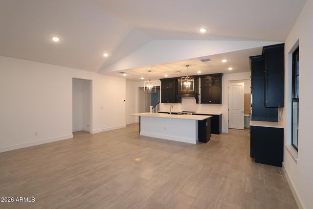 1063 E ZION Way, Chandler, AZ 85249