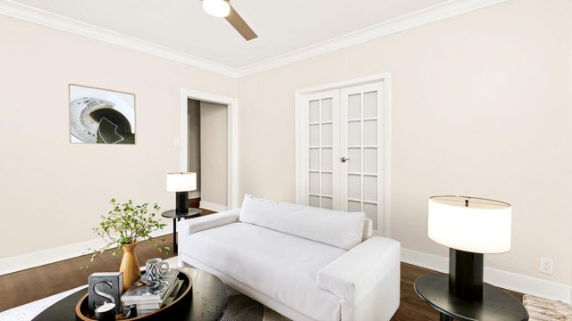 6940 W MEDILL Avenue 2E, Chicago, IL 60607